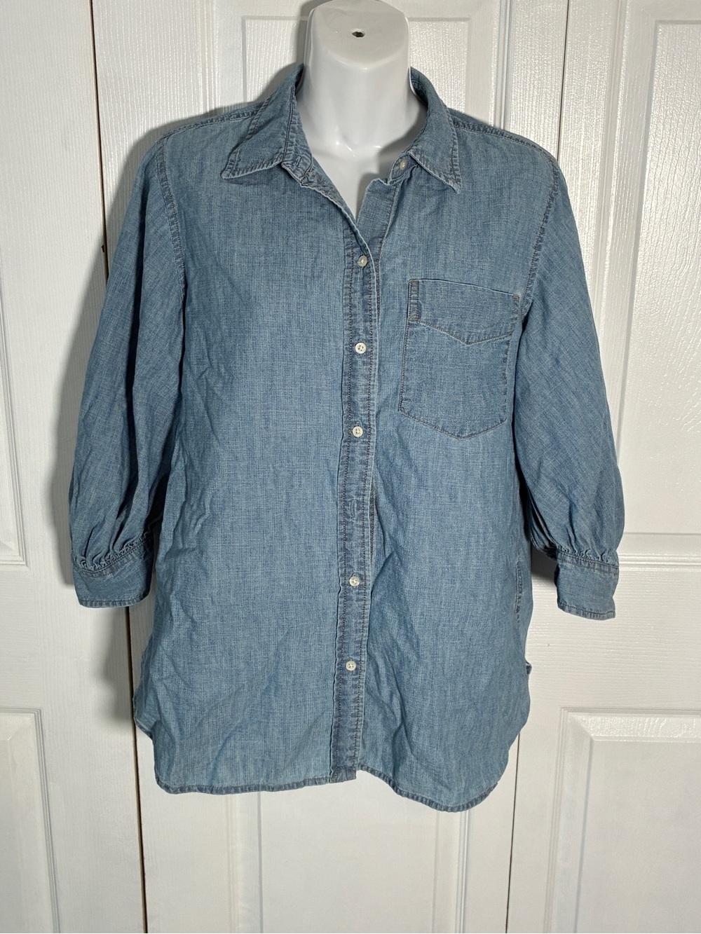 LAUREN Ralph Lauren Chambray Button-Up Shirt, Balloon Sleeve, Sz L